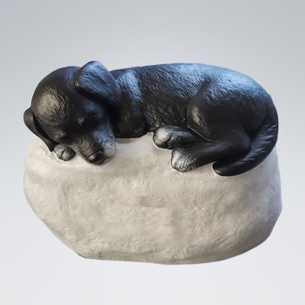 LK0133 Hund auf Stein Acrylbemalung